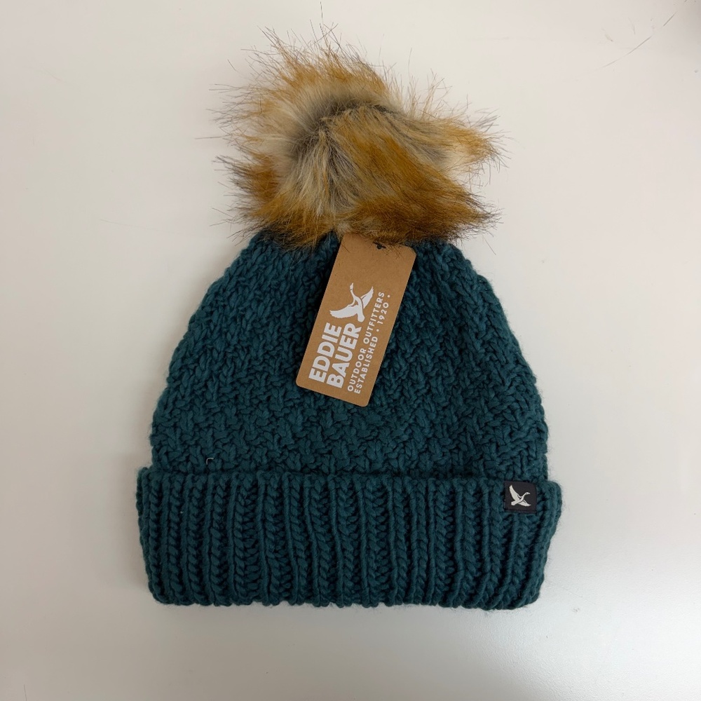 NWT Eddie Bauer Women's Cabin Cable Knit Beanie with Faux Fur Pom